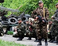 В Луганской области обнаружен лесной лагерь боевиков. Арсеналы оружия были заминированы